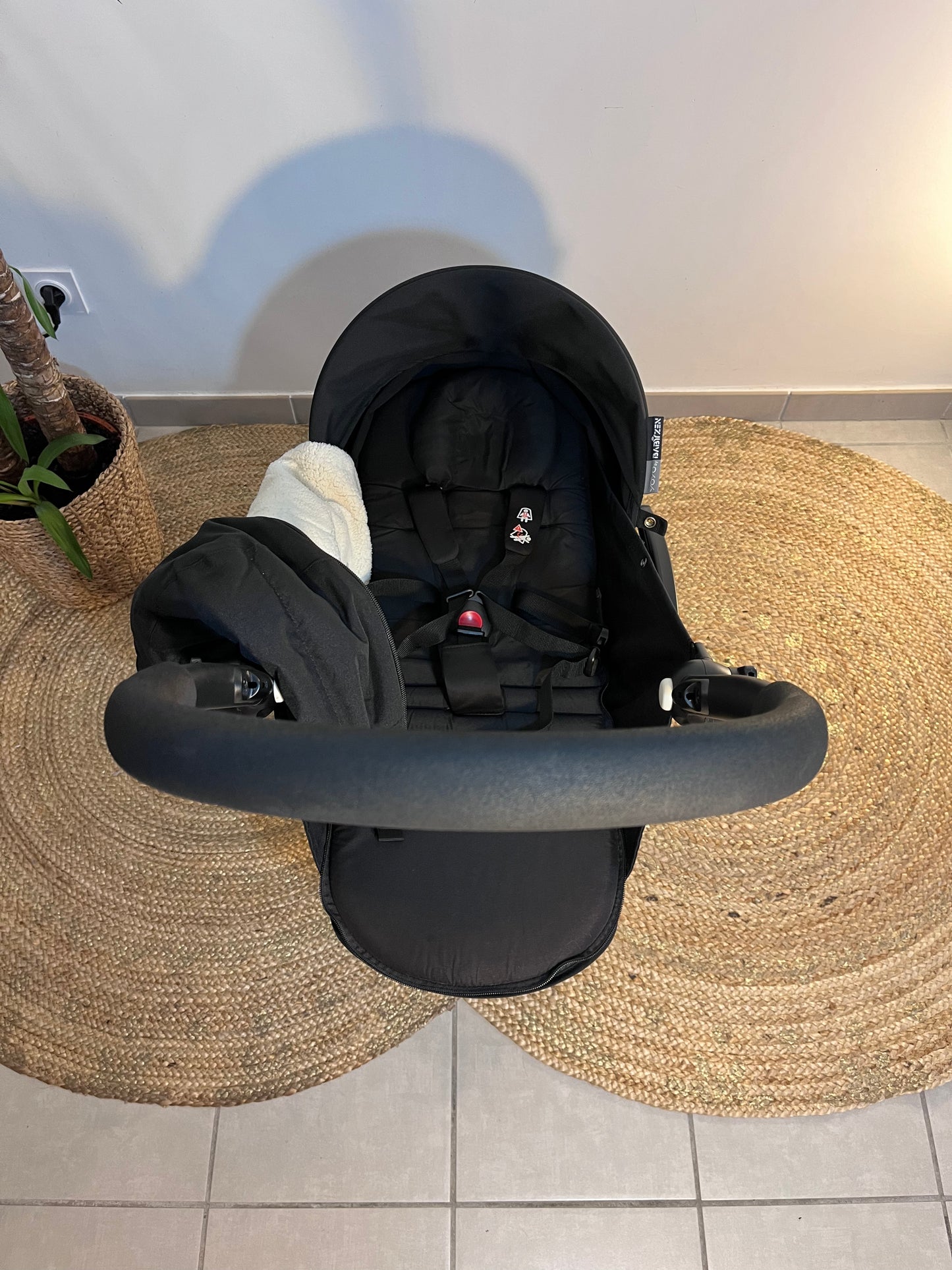 Poussette BABYZEN YOYO+ Avec packs 0+ & 6+ Noir