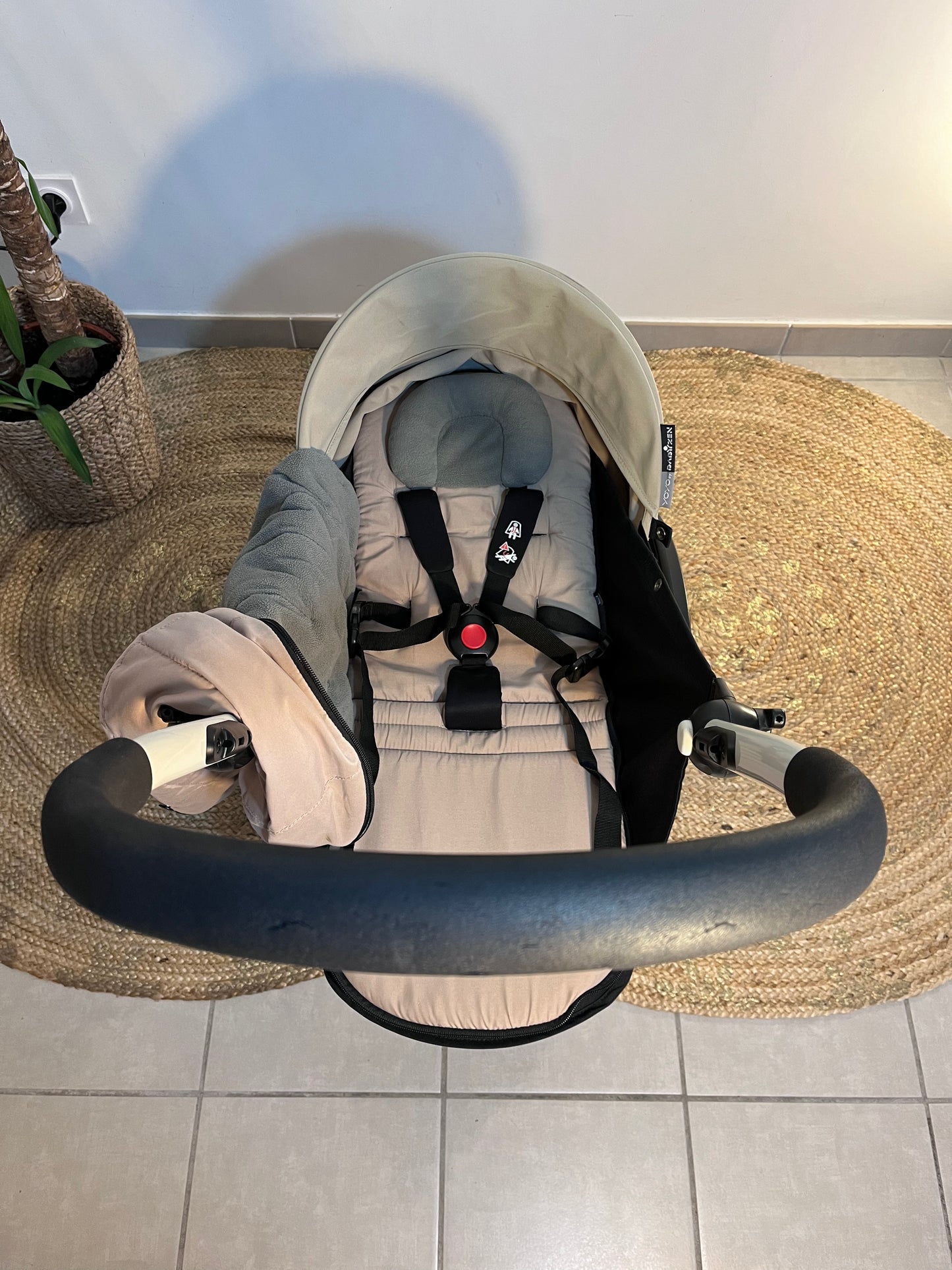 Poussette YOYO+ BABYZEN avec Packs 0+ & 6+ Taupe