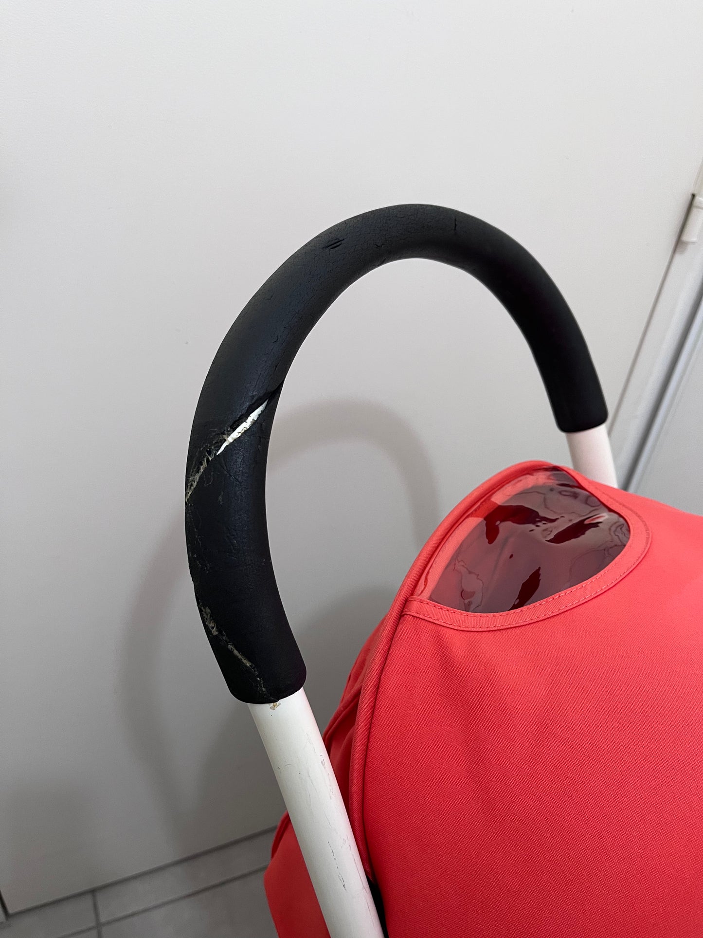 Poussette YOYO BABYZEN avec pack naissance et pack 6+ rouge