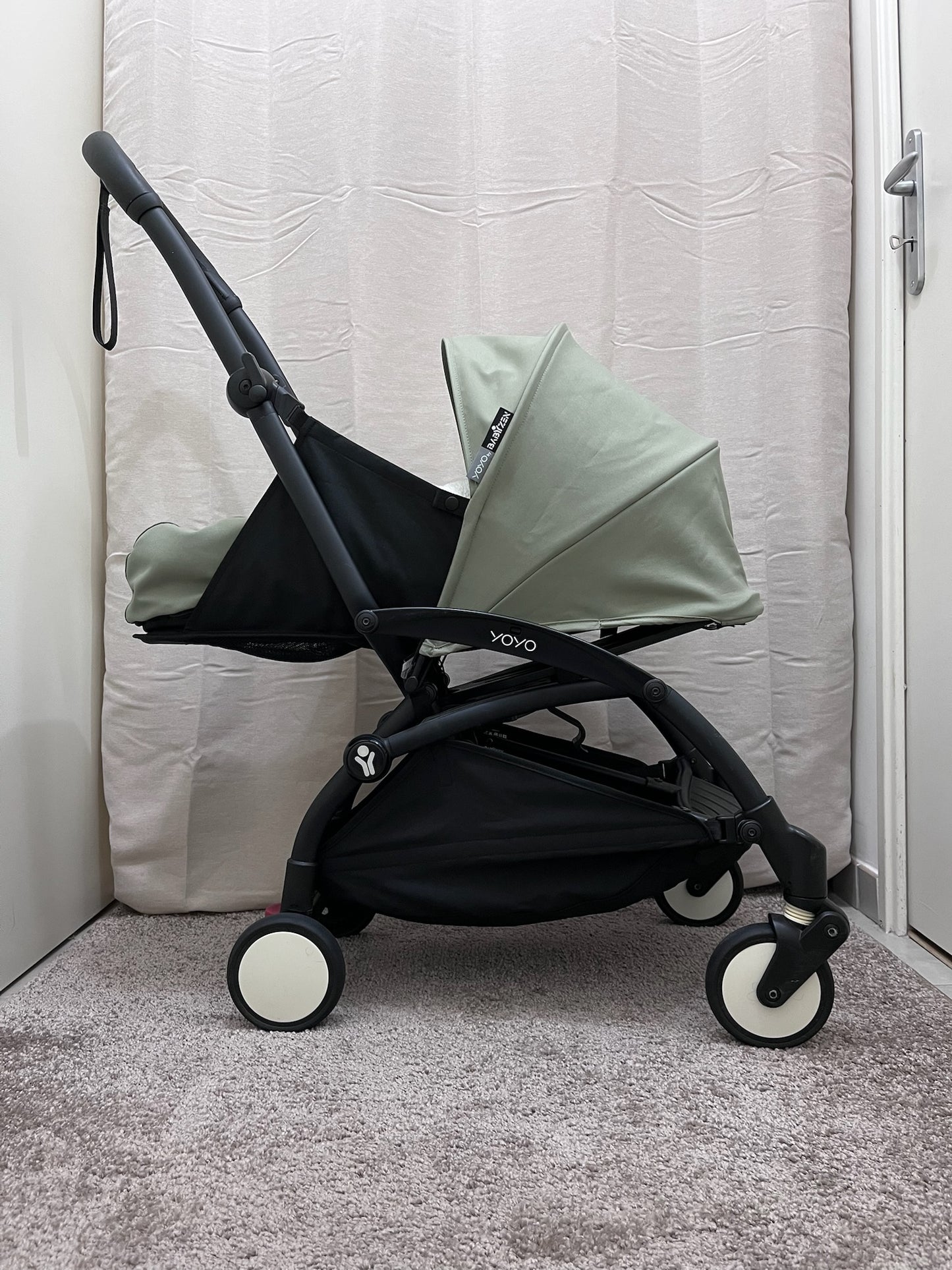 Poussette YOYO reconditionnée – pack naissance + pack 6+ olive– très bon état – garantie 6 mois