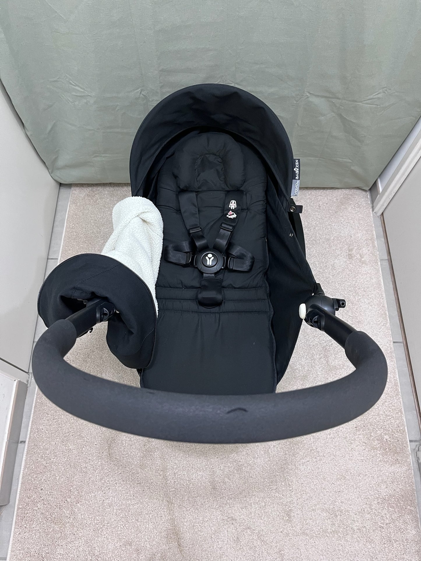 Poussette BABYZEN YOYO+ Avec packs 0+ & 6+ Noir