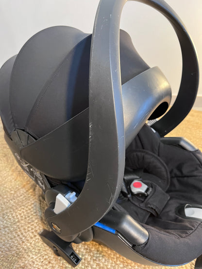 Poussette BABYZEN YOYO+ avec Cosy et pack 6+ Noir