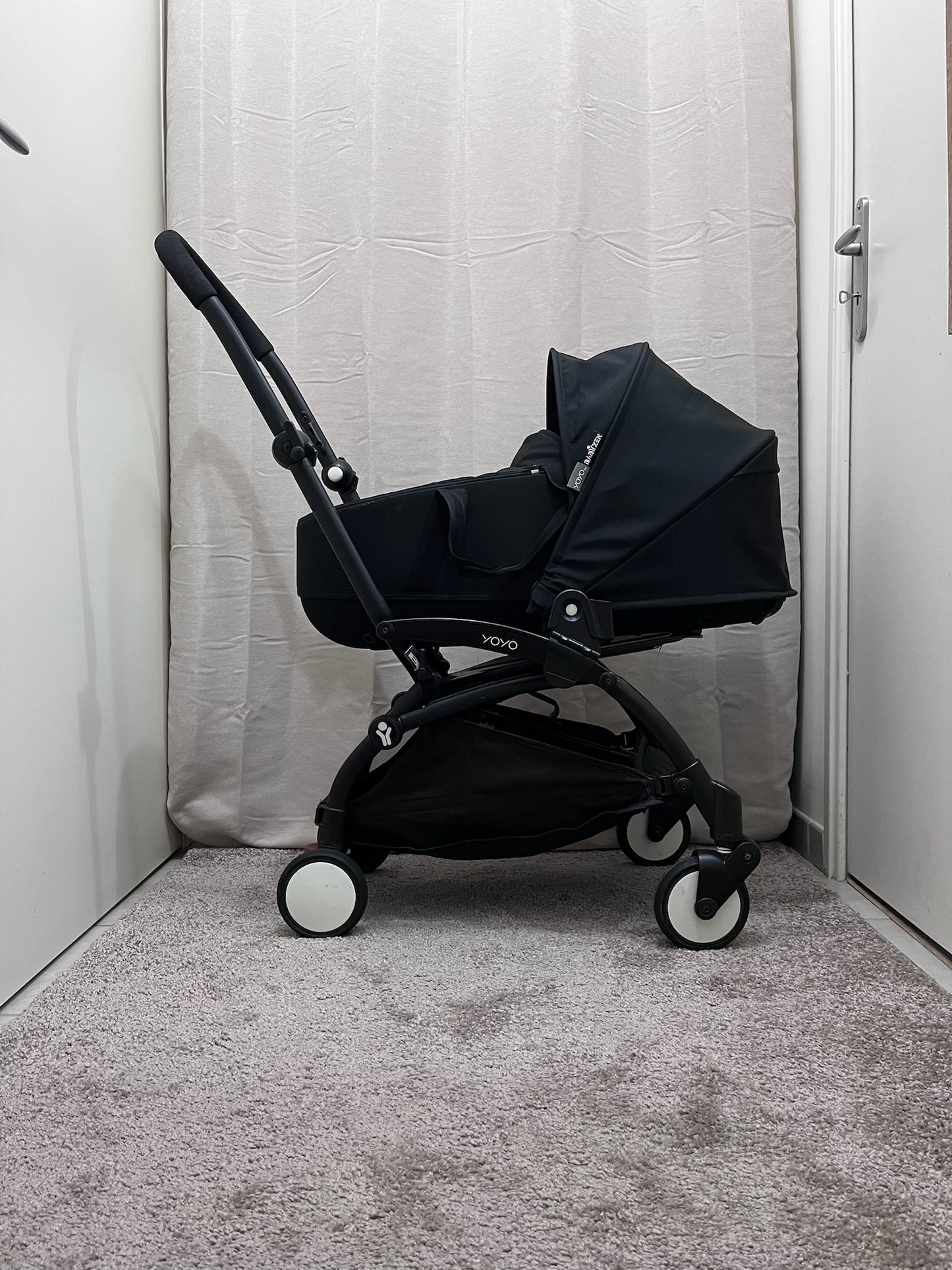YOYO Nacelle + 6+ Noir Full Black — Poussette Reconditionnée Premium
