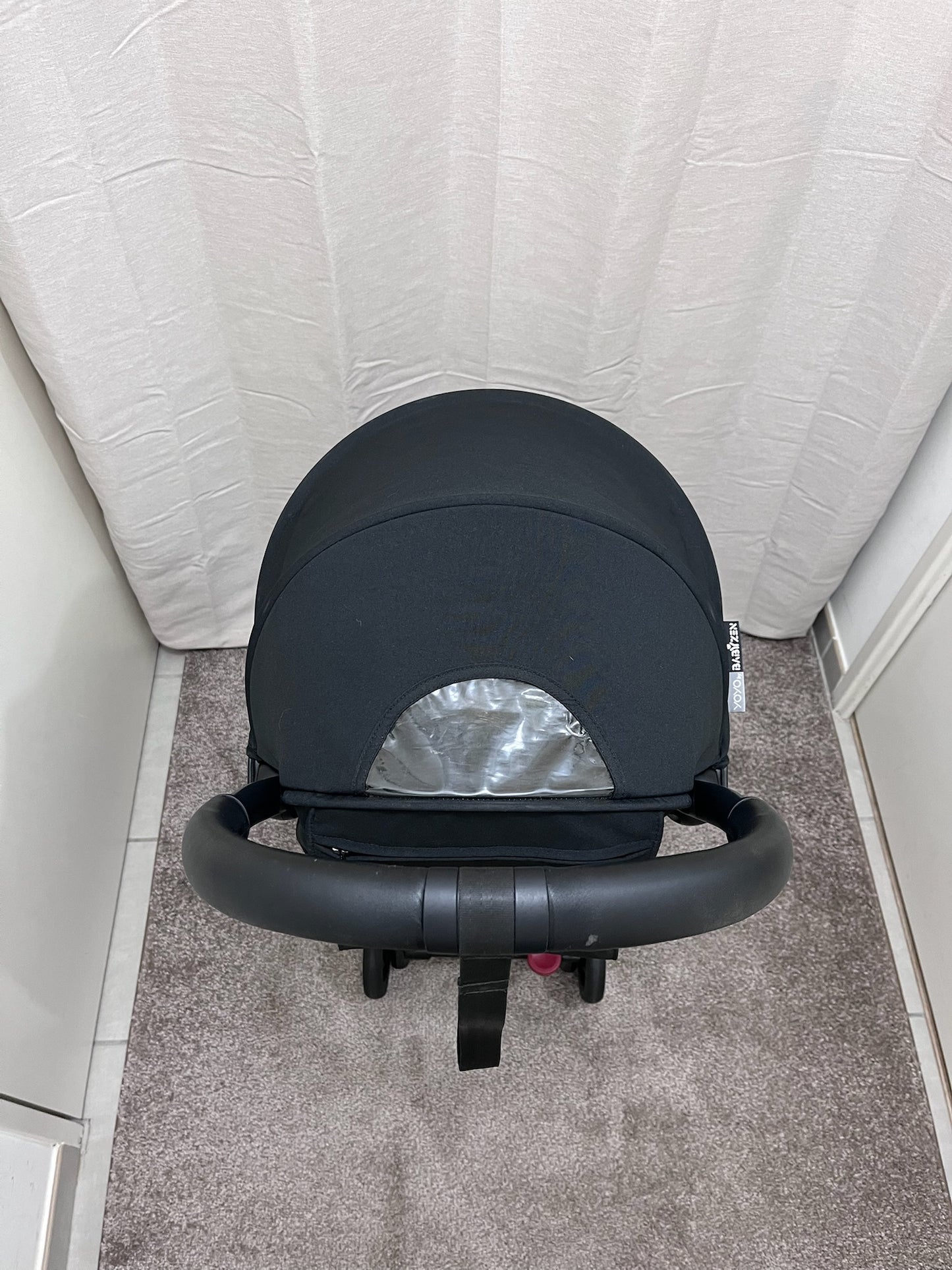 Poussette YOYO reconditionnée – packs 0+ et 6+ noir  et habillage pluie – très bon état – garantie 6 mois