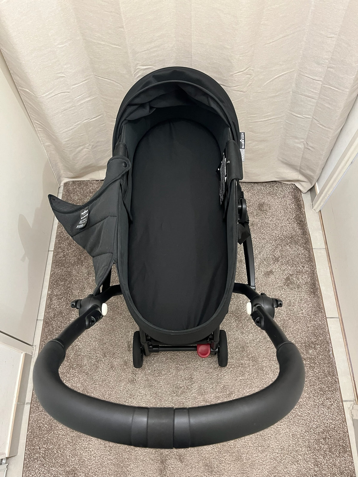 Poussette Stokke YOYO2 avec nacelle et pack 6+ noirs – Full Black