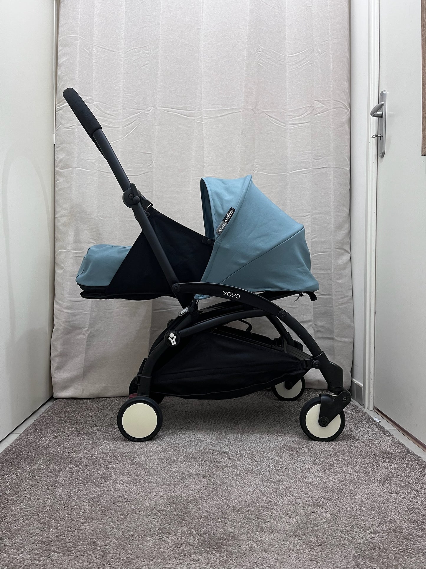 Poussette YOYO reconditionnée – packs 0+ et 6+ aqua – très bon état – garantie 6 mois