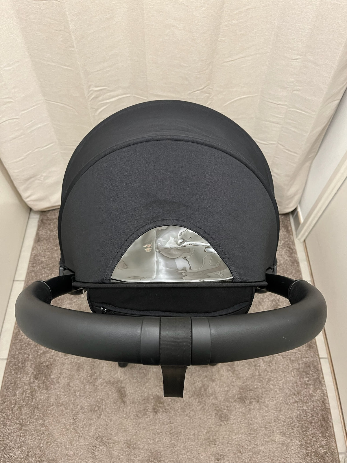 Poussette Stokke YOYO2 avec nacelle et pack 6+ noirs – Full Black