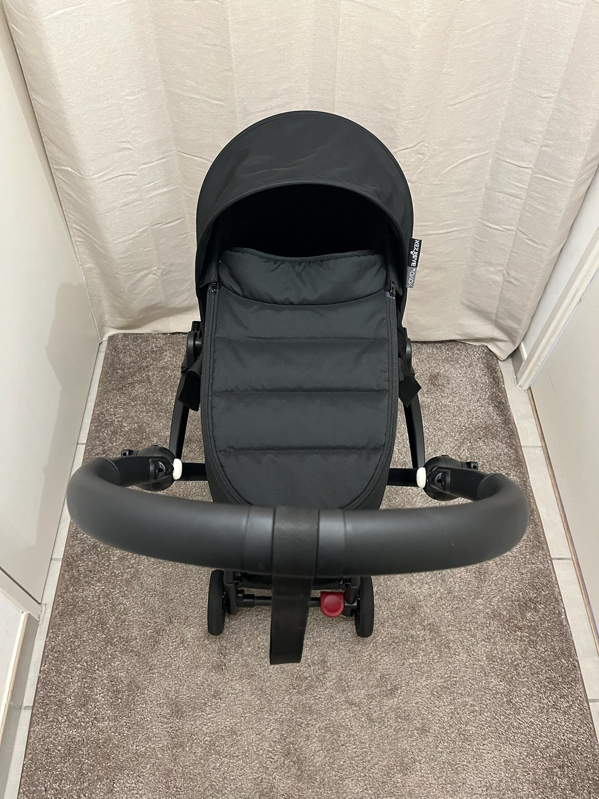 Poussette Stokke YOYO2 avec nacelle et pack 6+ noirs – Full Black