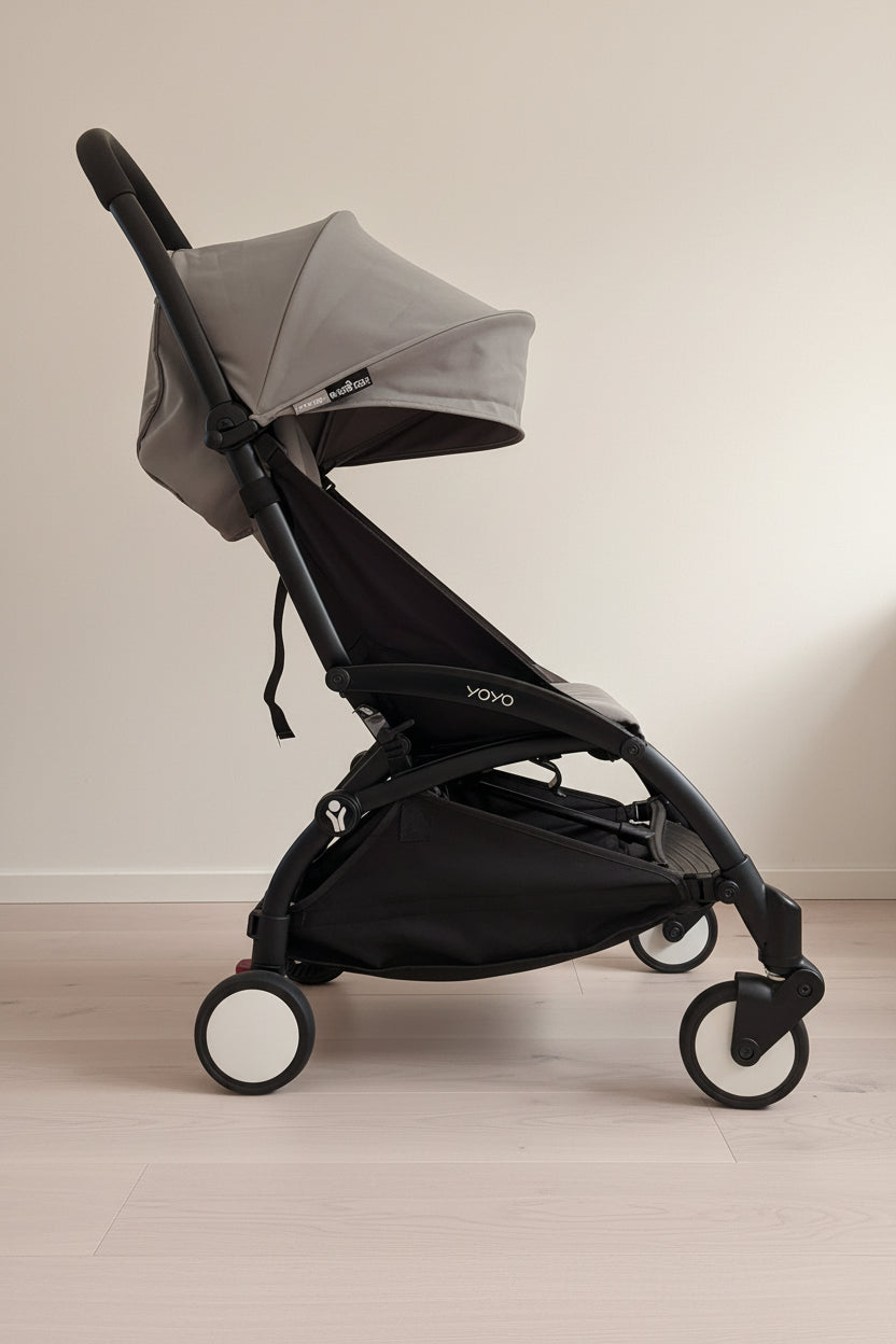 YOYO 6+ Gris Cadre Noir — Poussette Reconditionnée Premium