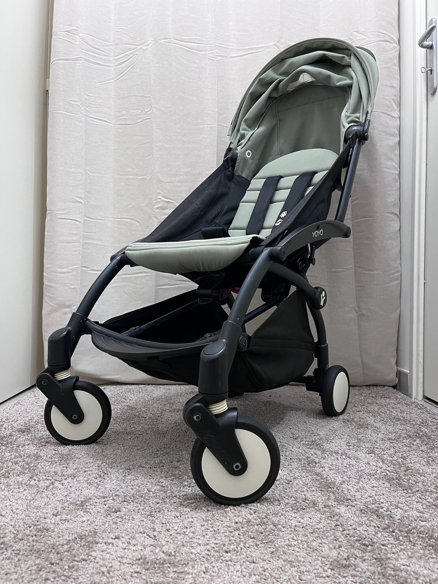 Poussette YOYO reconditionnée – pack naissance + pack 6+ olive– très bon état – garantie 6 mois