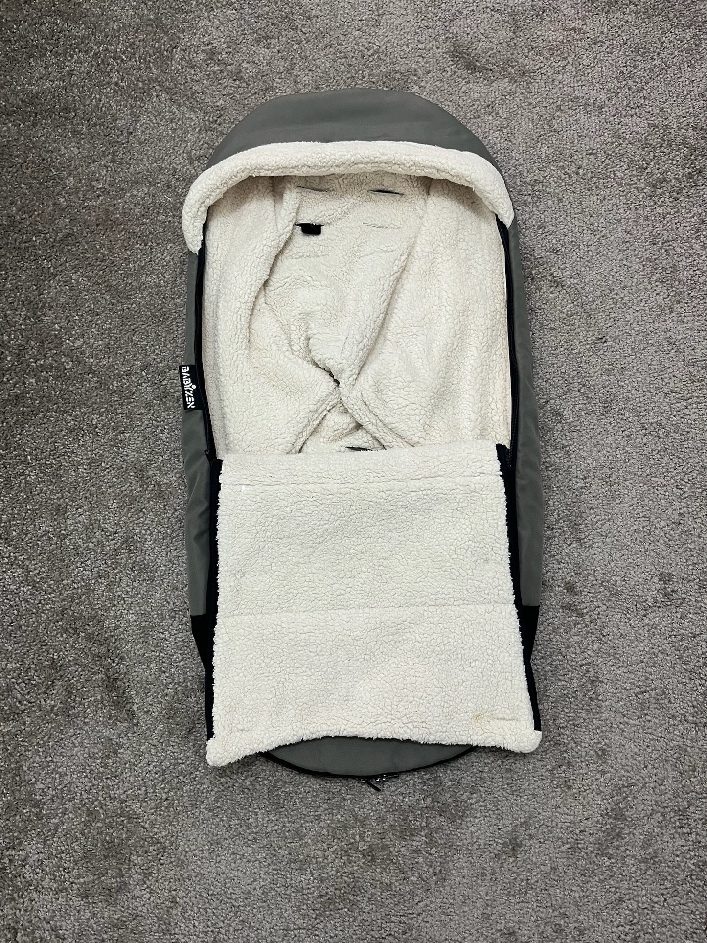 Chancelière Grise YOYO — Confort Hiver Pack 6+ Babyzen Stokke