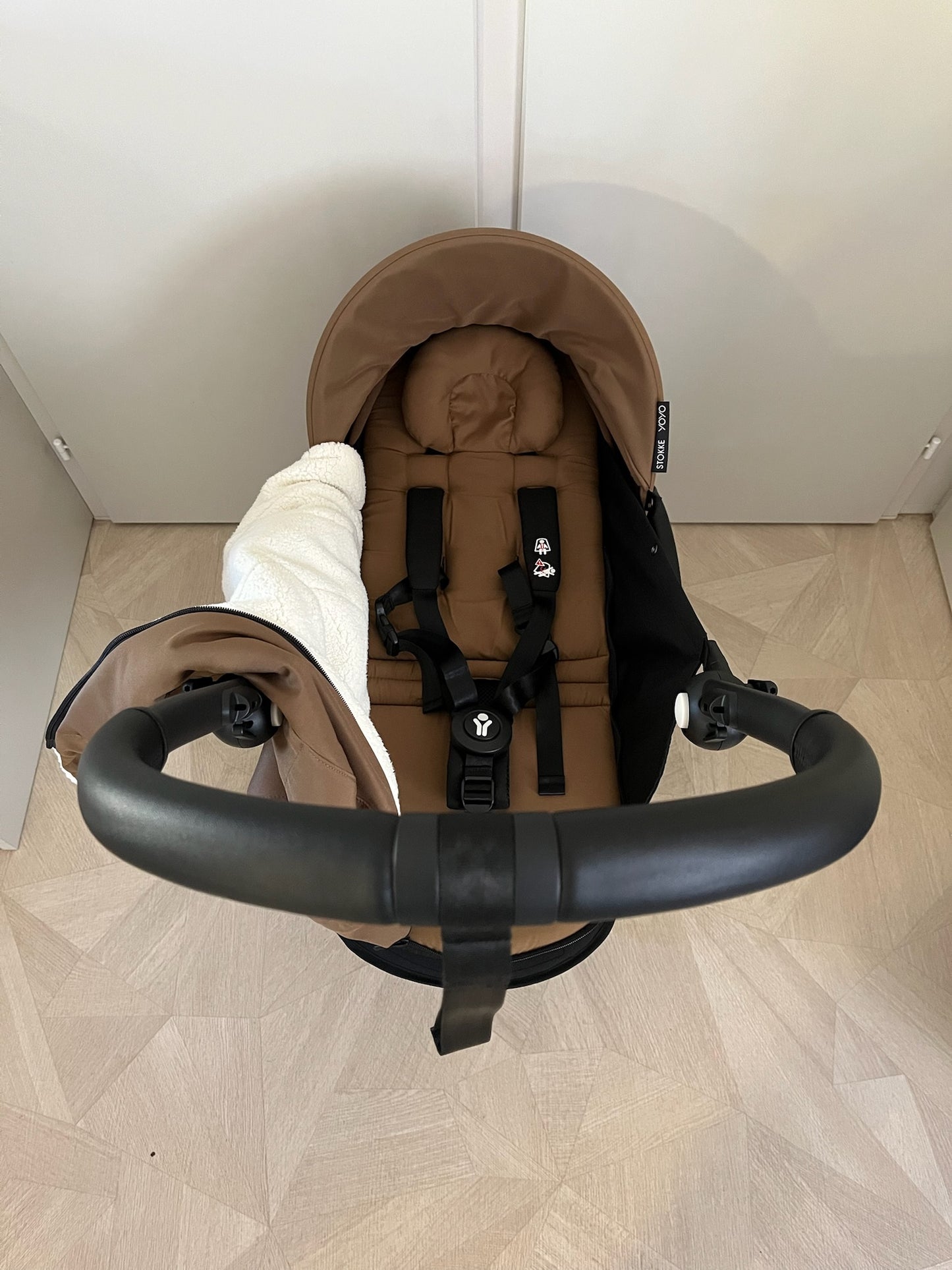 YOYO3 0+ & 6+ toffee — Poussette neuve